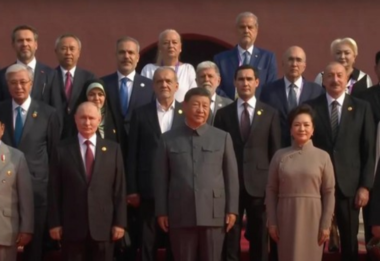 Prabowo Hadiri Parade Militer China